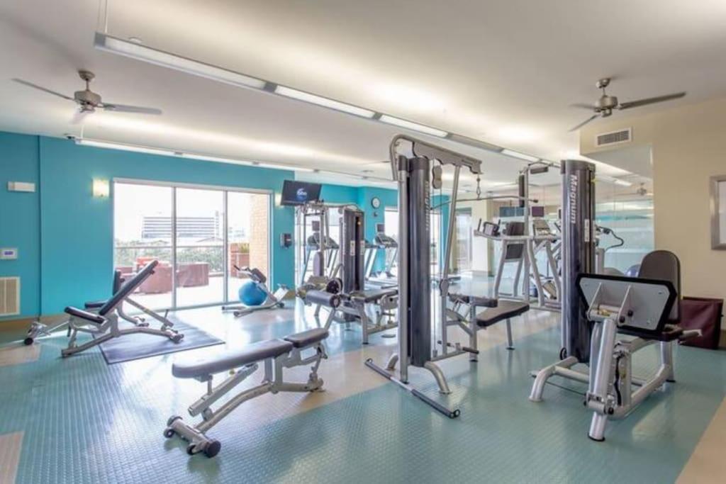Apartament Chic 1Br Near Nrg With Pool Wifi Freeparking Houston Zewnętrze zdjęcie