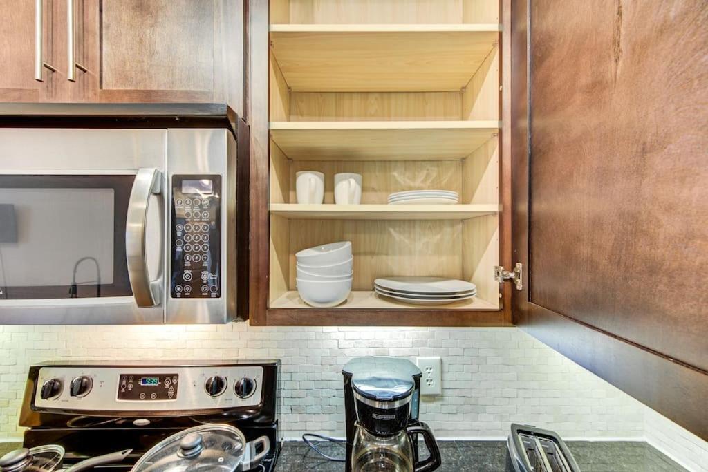Apartament Chic 1Br Near Nrg With Pool Wifi Freeparking Houston Zewnętrze zdjęcie